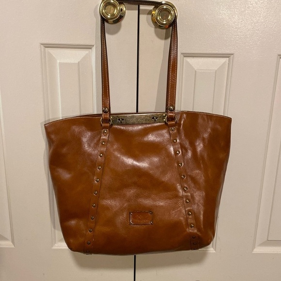 Patricia Nash Brown Leather Shoulder Tote in Like New Condition - Picture 1 of 15